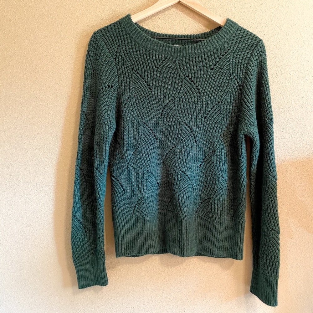 3 for $30 🍁 A New Day Sweater